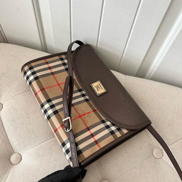 ✨VINTAGE BURBERRY - Picture 9 of 11